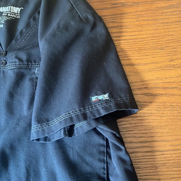 Greys anatomy scrub top - Picture 3 of 4